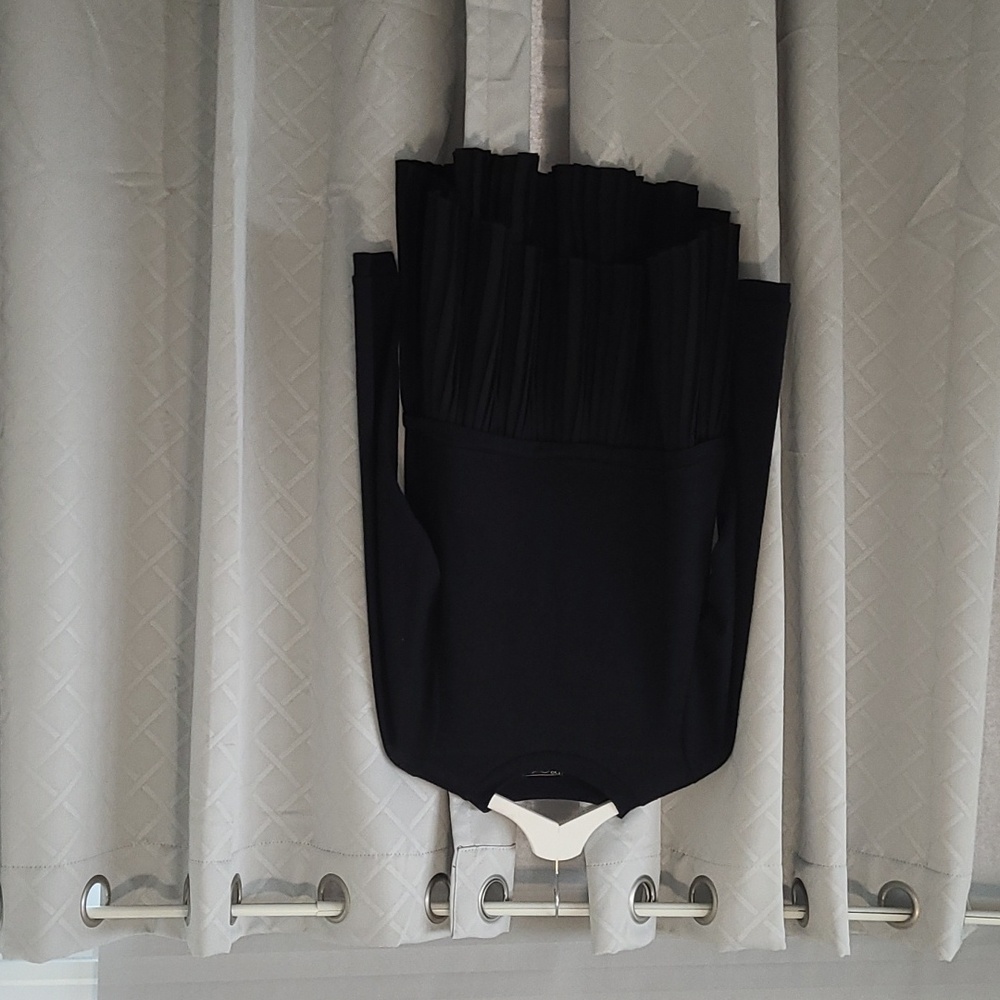 DG2 black shirt short dress size small